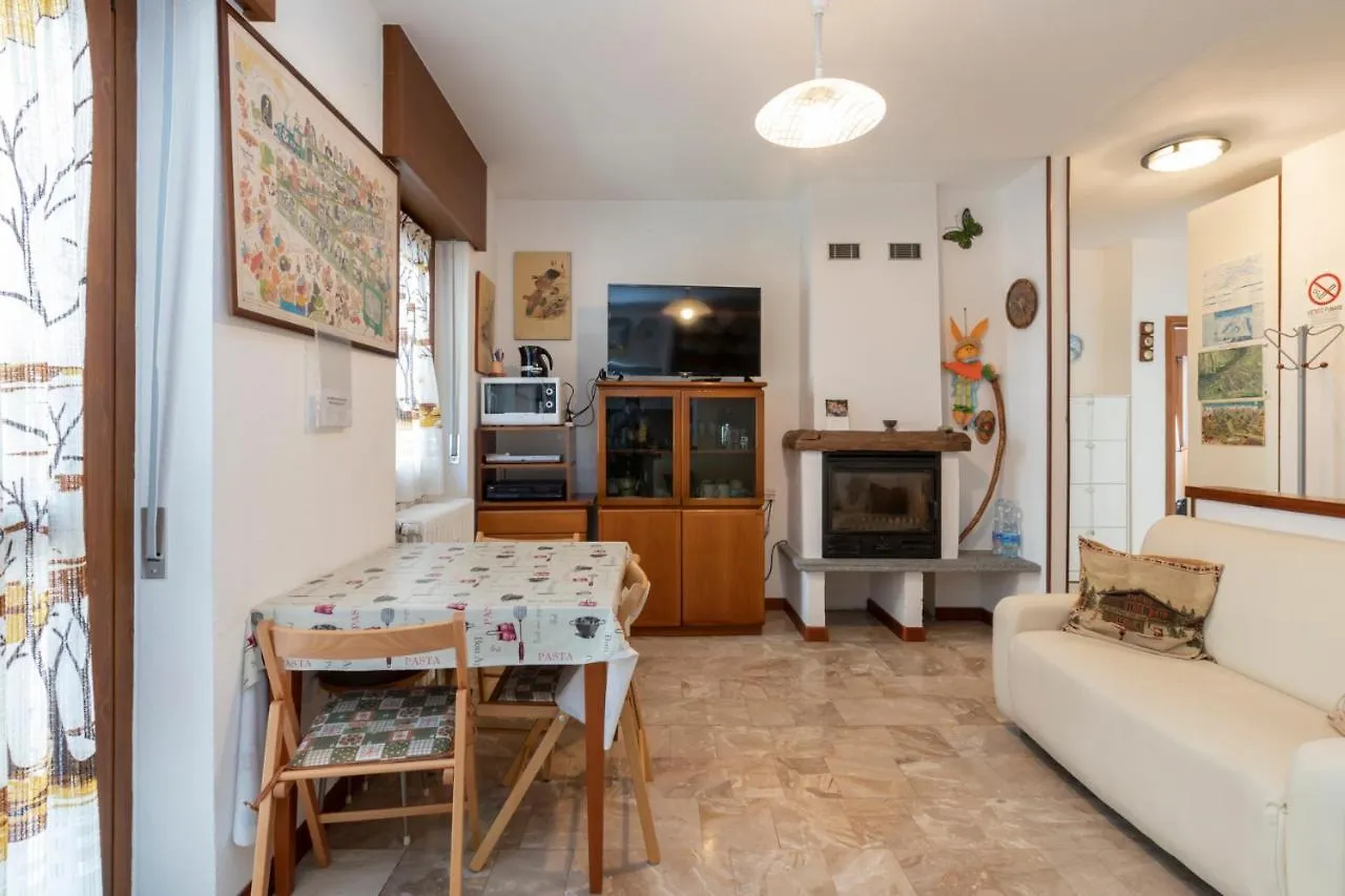 Maranta Aprica Apartment
