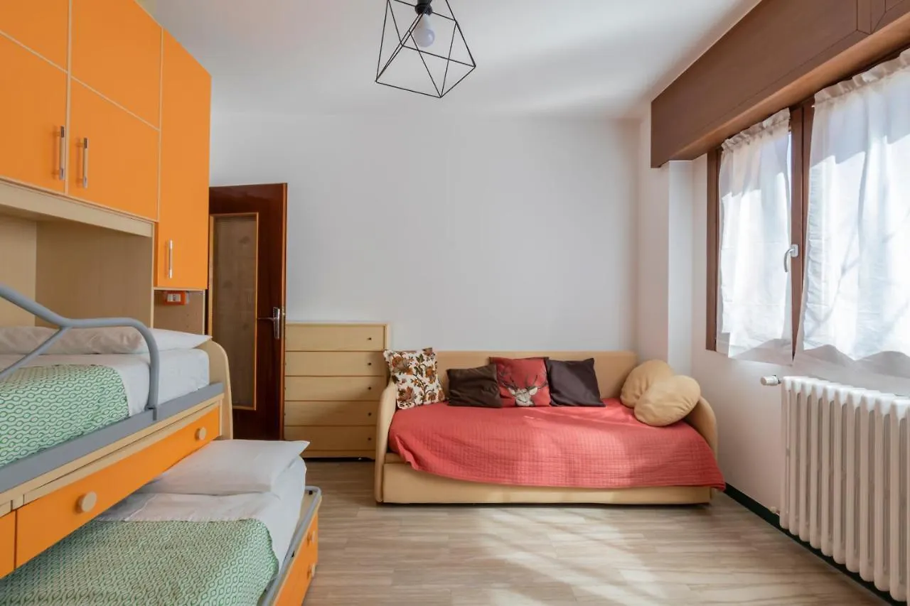 Maranta Aprica Apartment 0*,