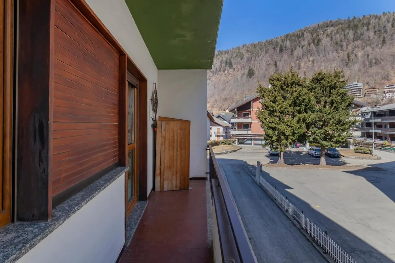 Maranta Aprica Apartment